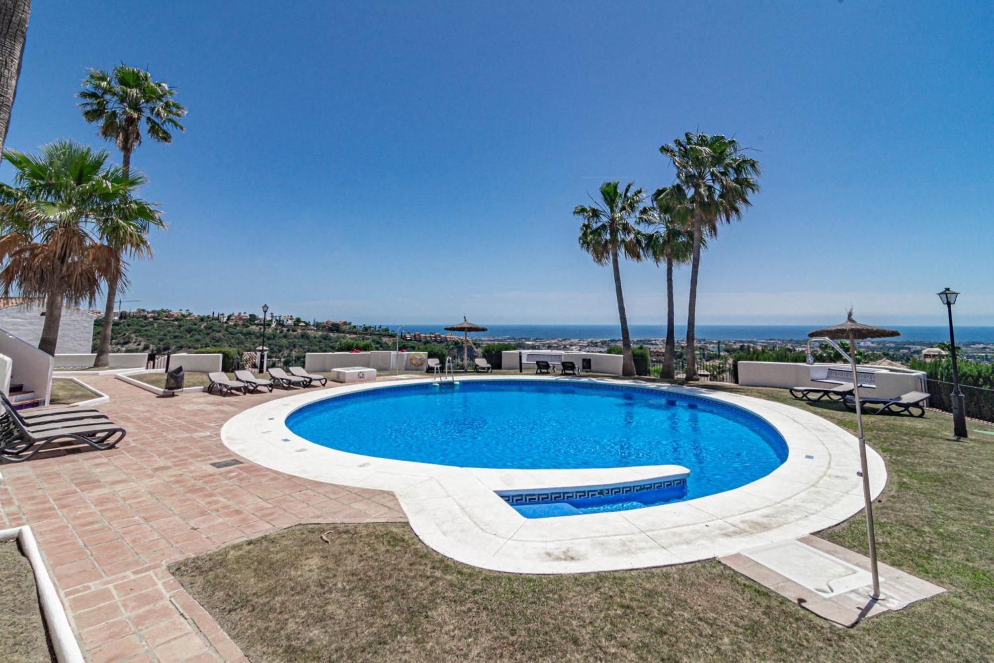 Lag - Spacious Townhouse With Private Jacuzzi And * Marbella