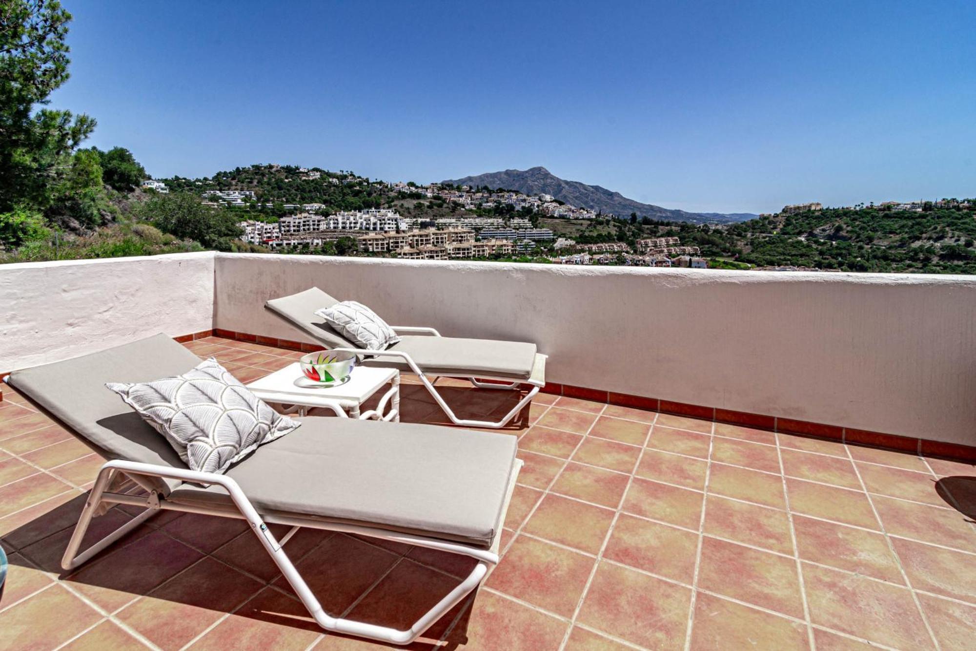 Lag - Spacious Townhouse With Private Jacuzzi And * Marbella