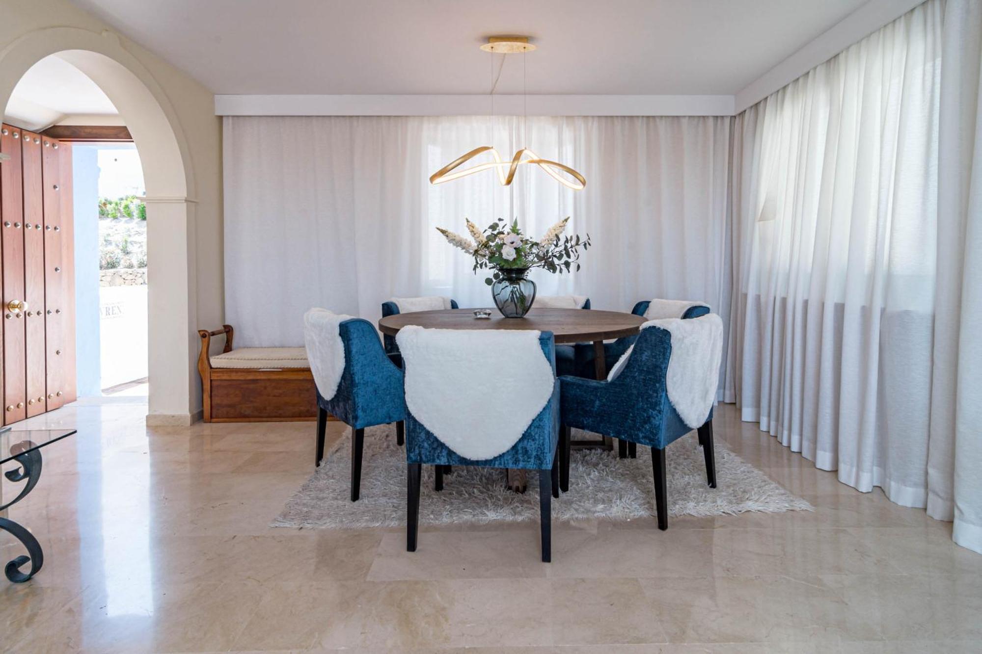 Holiday home Lag - Spacious Townhouse With Private Jacuzzi And