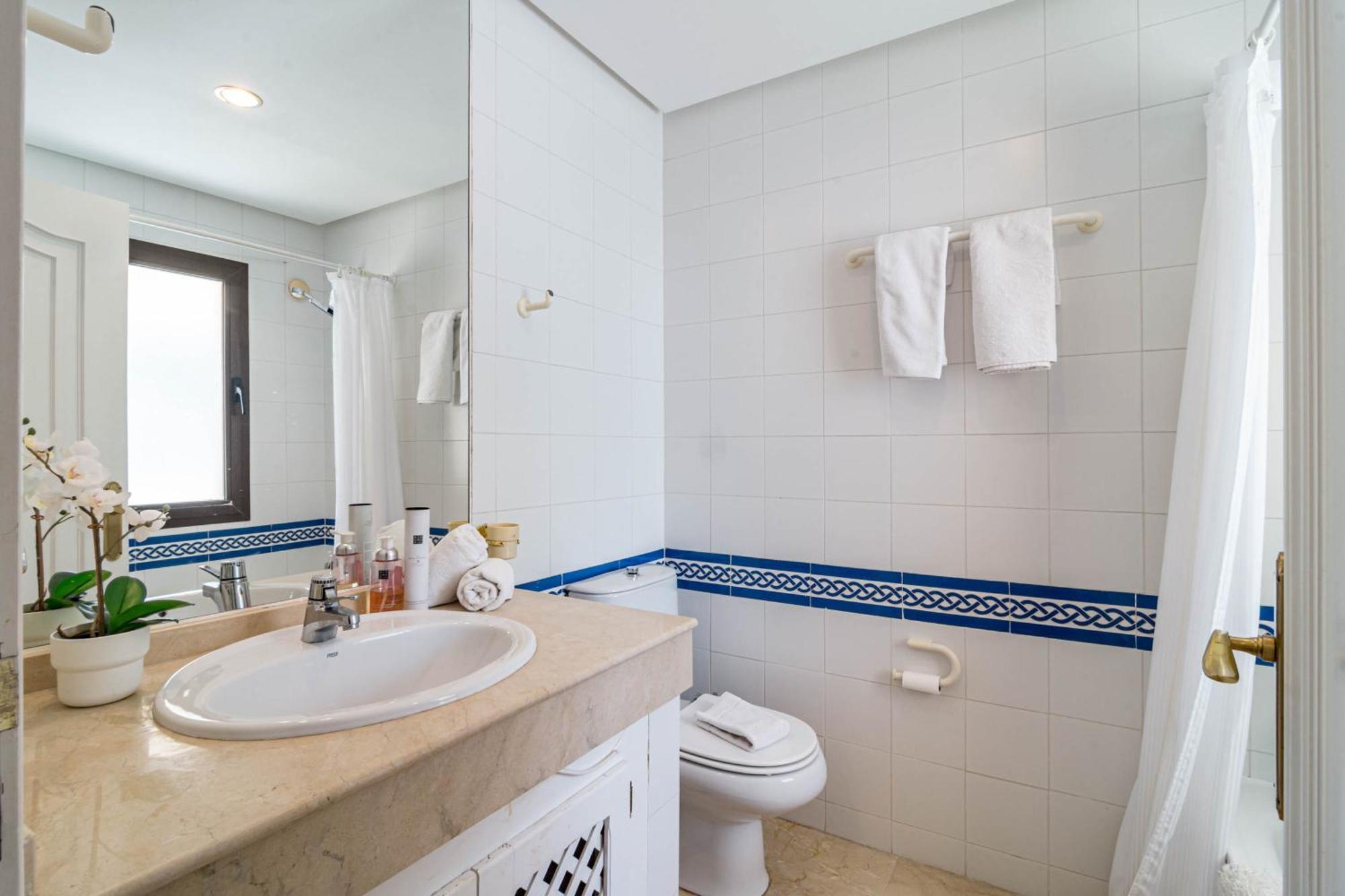 Lag - Spacious Townhouse With Private Jacuzzi And Holiday home *