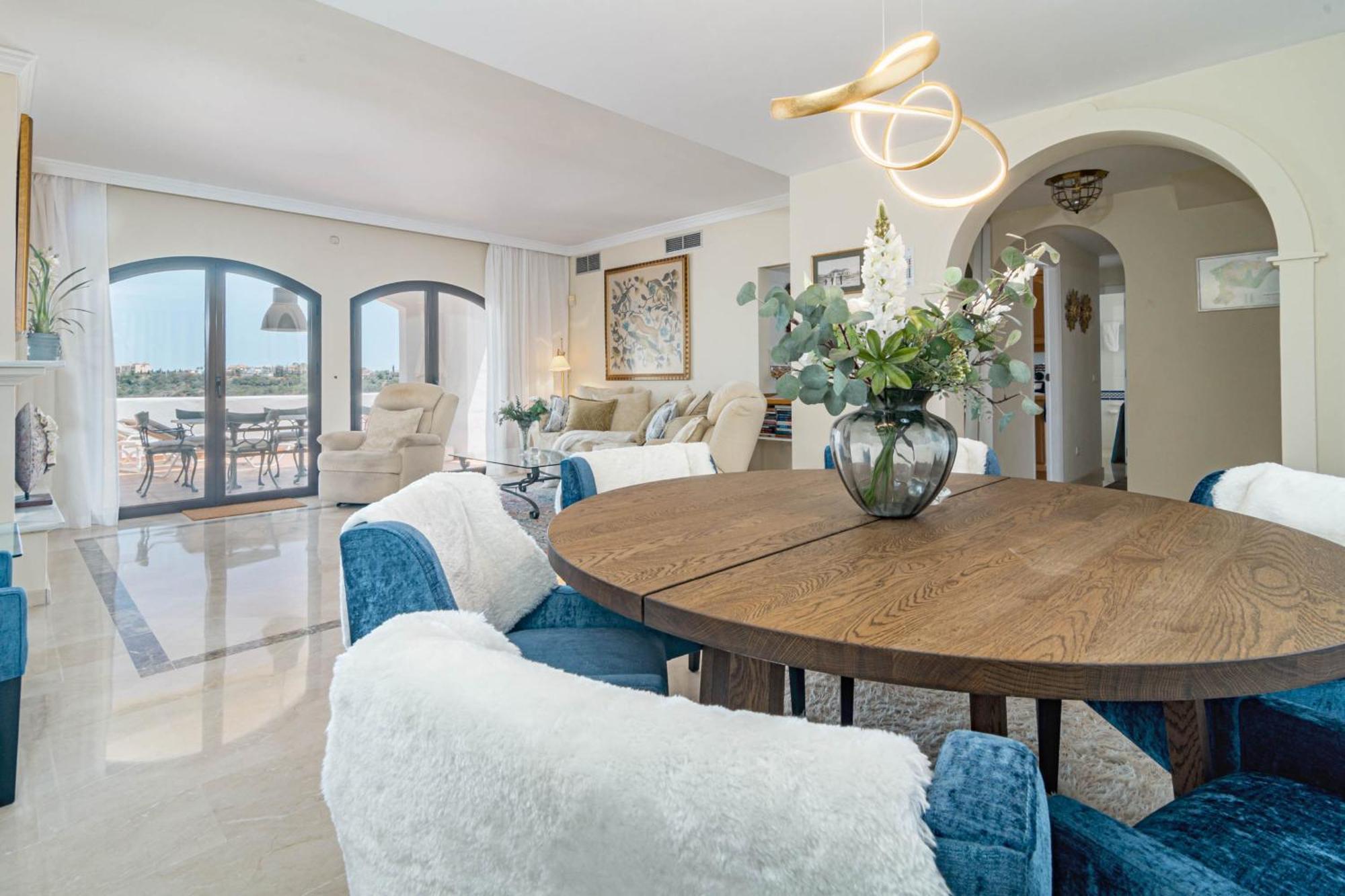 Holiday home Lag - Spacious Townhouse With Private Jacuzzi And Marbella