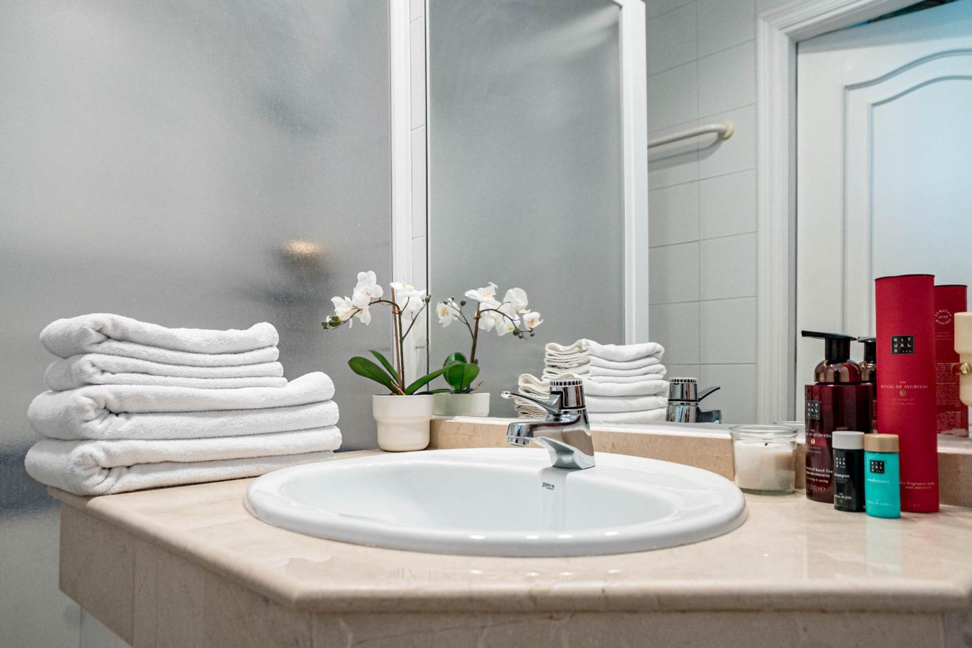 Lag - Spacious Townhouse With Private Jacuzzi And Holiday home