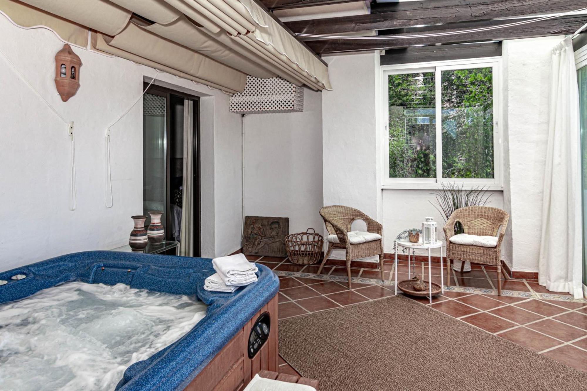 Holiday home Lag - Spacious Townhouse With Private Jacuzzi And